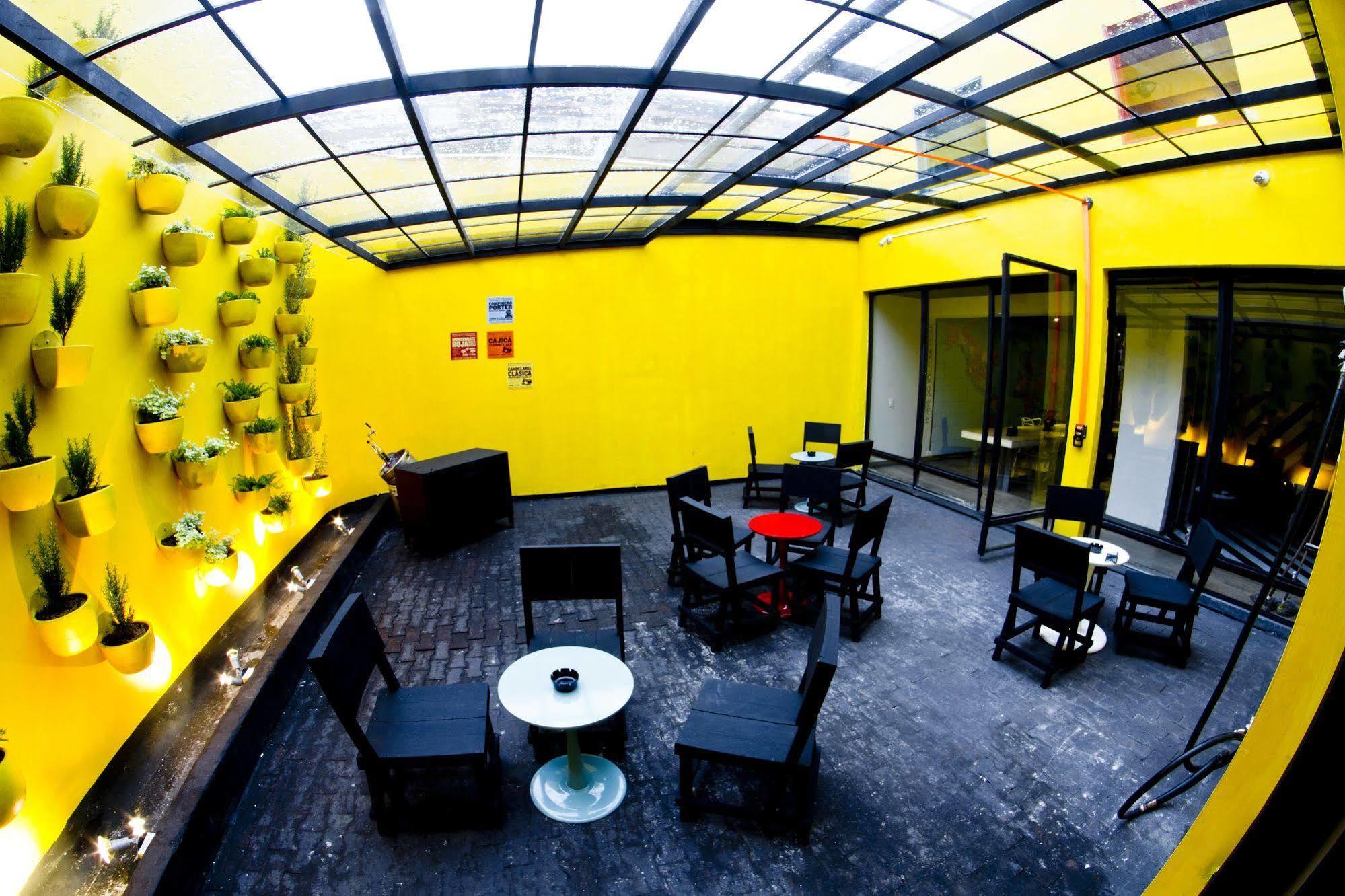 12:12 Hostels Bogotá Exteriör bild